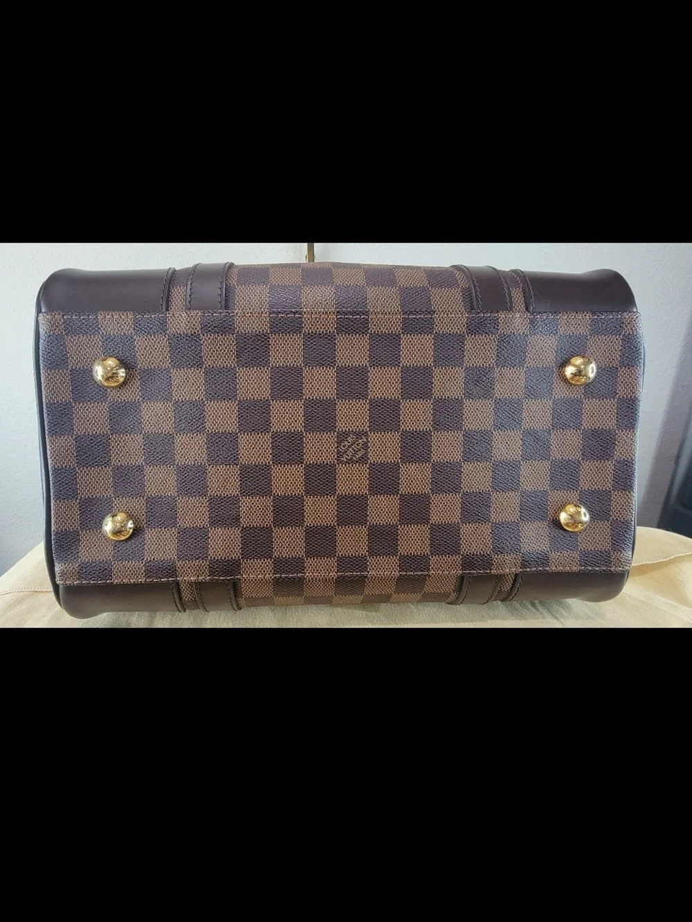 •LOUIS VUITTON• damier ebene berkeley handbag